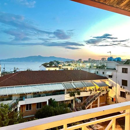 סרנדה Hotel Aulona מראה חיצוני תמונה